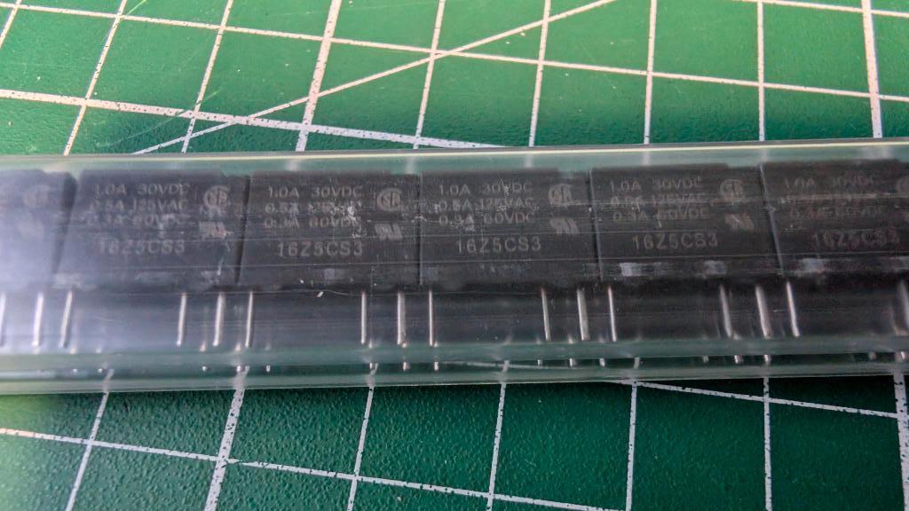 30 stuks Omron G5V-1 5VDC Relais - Nieuw, Ophalen of Verzenden, Nieuw