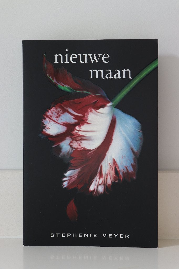 The Twilight Saga – Nieuwe Maan softcover, Boeken, Ophalen of Verzenden, Zo goed als nieuw, Stephenie Meyer