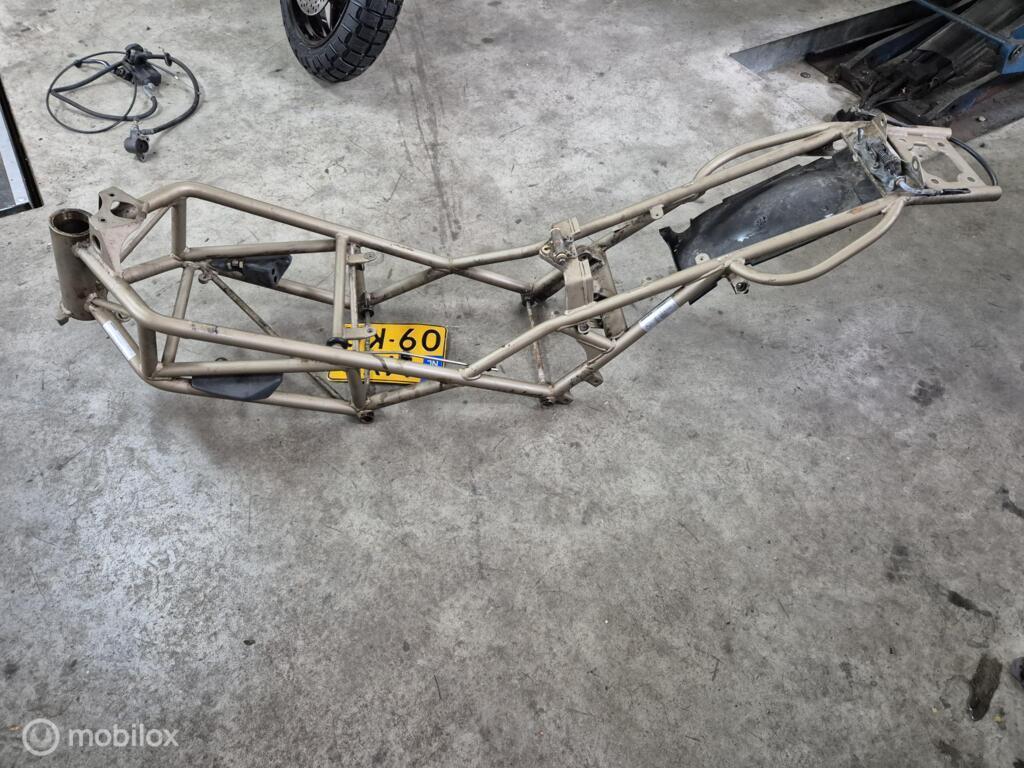 Frame compleet origineel met kenteken Monster 900 1997, Motoren, Gebruikt, Factorystore.service@ducati.com, Ophalen of Verzenden