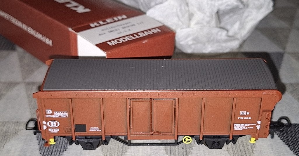 Klein Modellbahn HO 3282 roldakwagen van de NMBS, Hobby en Vrije tijd, Modeltreinen | H0, Zo goed als nieuw, Wagon, Overige merken
