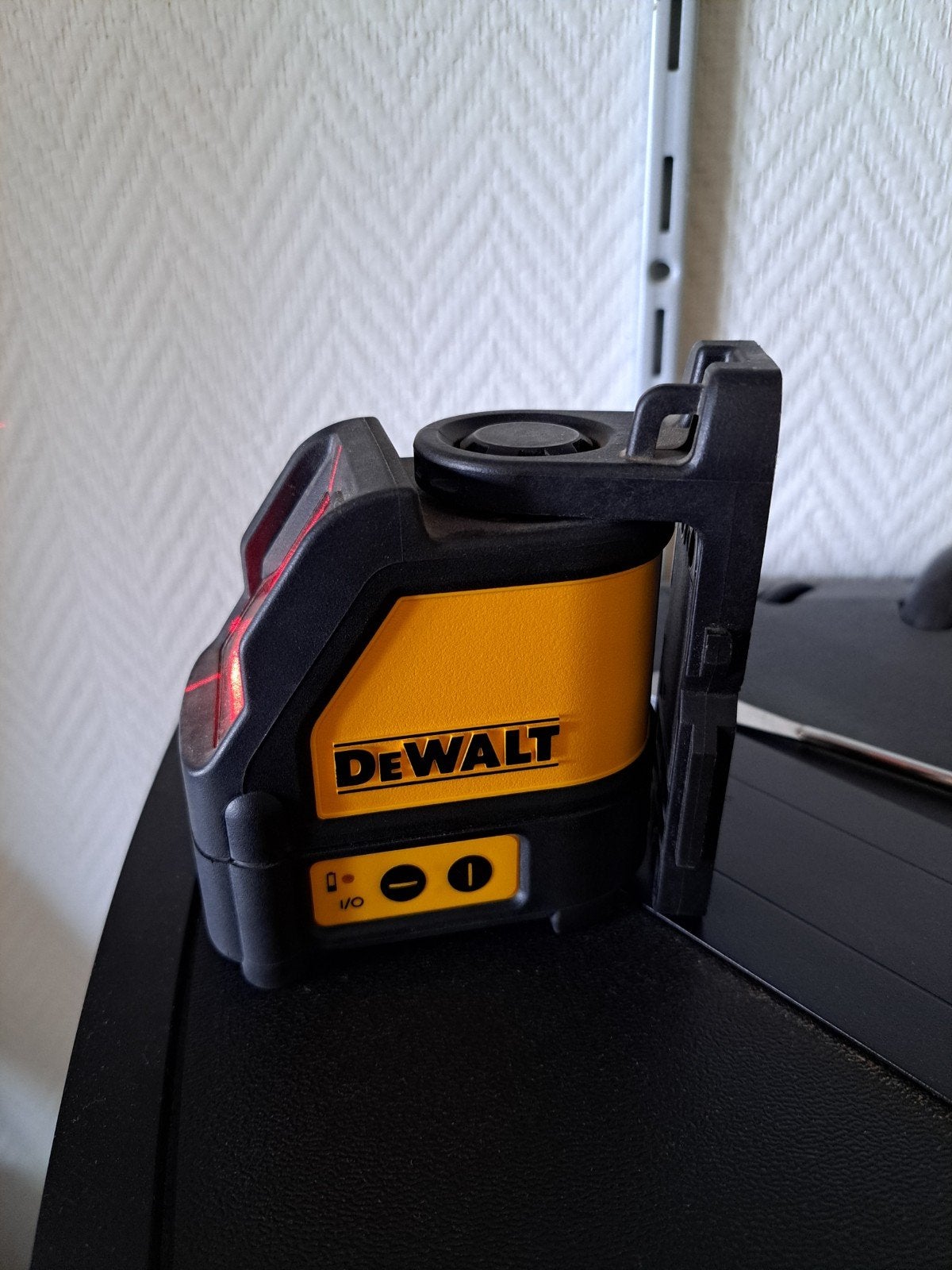 Dewalt laser DW088-XJ, Ophalen