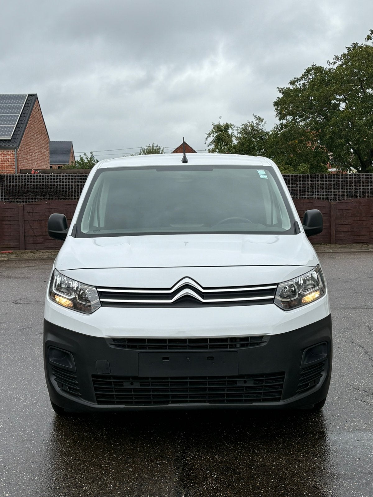 CITROËN BERLINGO 1.5 DIESE – BTW INCL. – 12 MAANDEN GARANTIE, Auto's, 75 kW, Euro 6, https://public.car-pass.be/vhr/92c3a549-32ff-436d-84be-622530972104