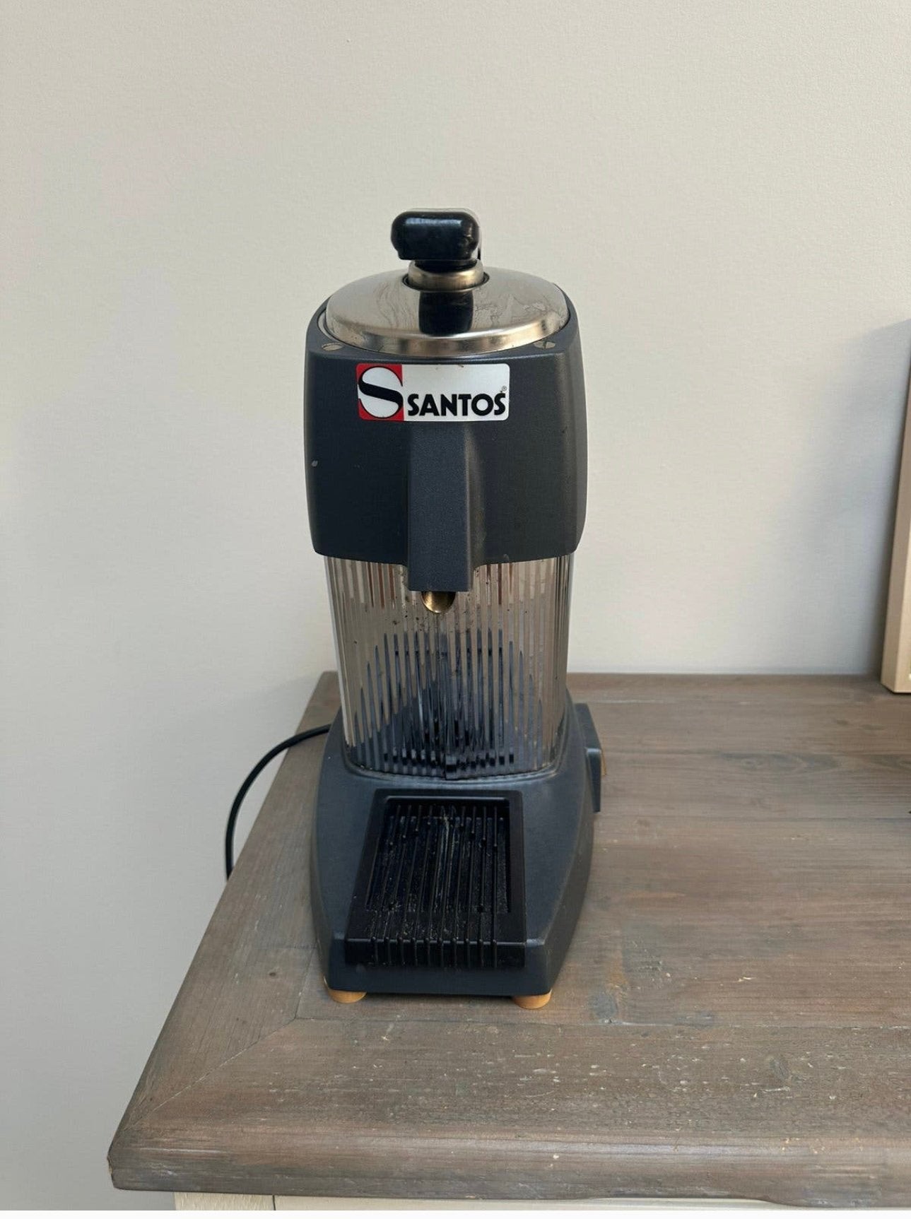 Santos professionele sinaasappelpers/citroensapmachine, Elektronische apparatuur, Juicers, Ophalen, Zo goed als nieuw