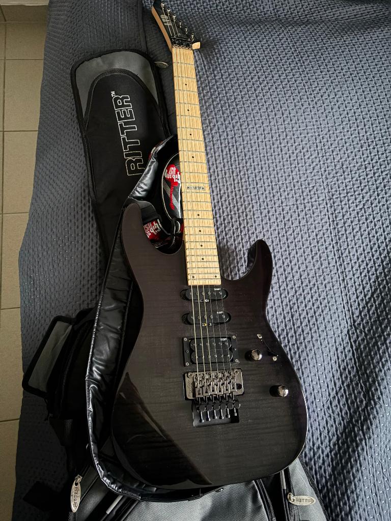Electric guitar+set, Ophalen, Zo goed als nieuw, Solid body, Met versterker