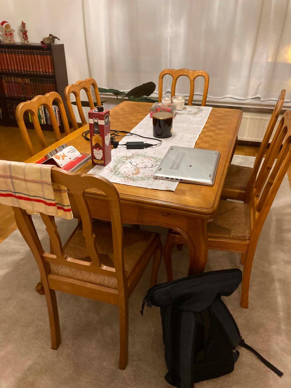 Tafel met 6 stoelen, Huis en Inrichting, Ophalen, Zo goed als nieuw