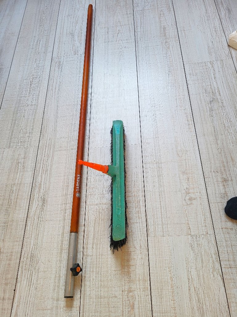 Grasschaar, borstel Gardena en handschoenen, Ophalen of Verzenden, Gebruikt