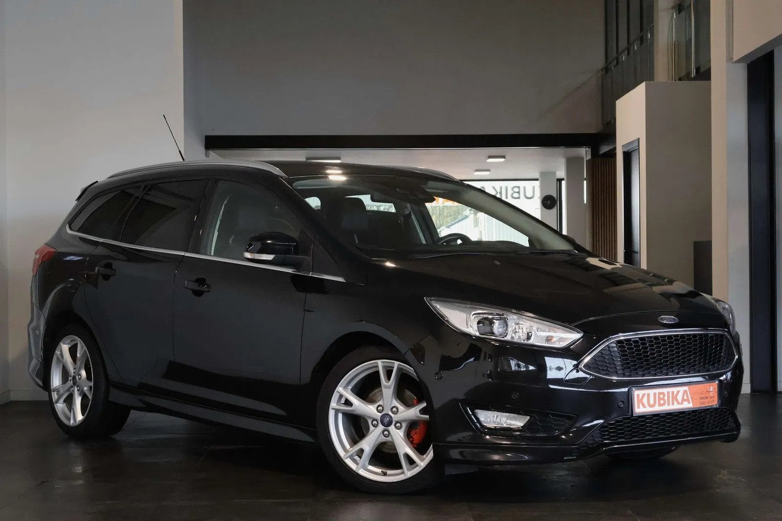 Ford Focus Focus 1.0 EcoBoost Sport Pakket Navi CruiseC 12M*, Auto's, Focus, Gebruikt, Zwart, Bedrijf
