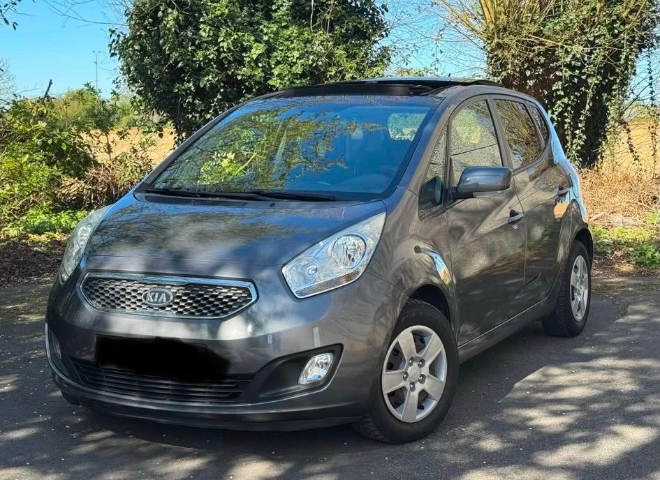 KIA VENGA 1.4 CRDI 90CH, Auto's, Voorwielaandrijving, Zwart, 4 cilinders, 1396 cc