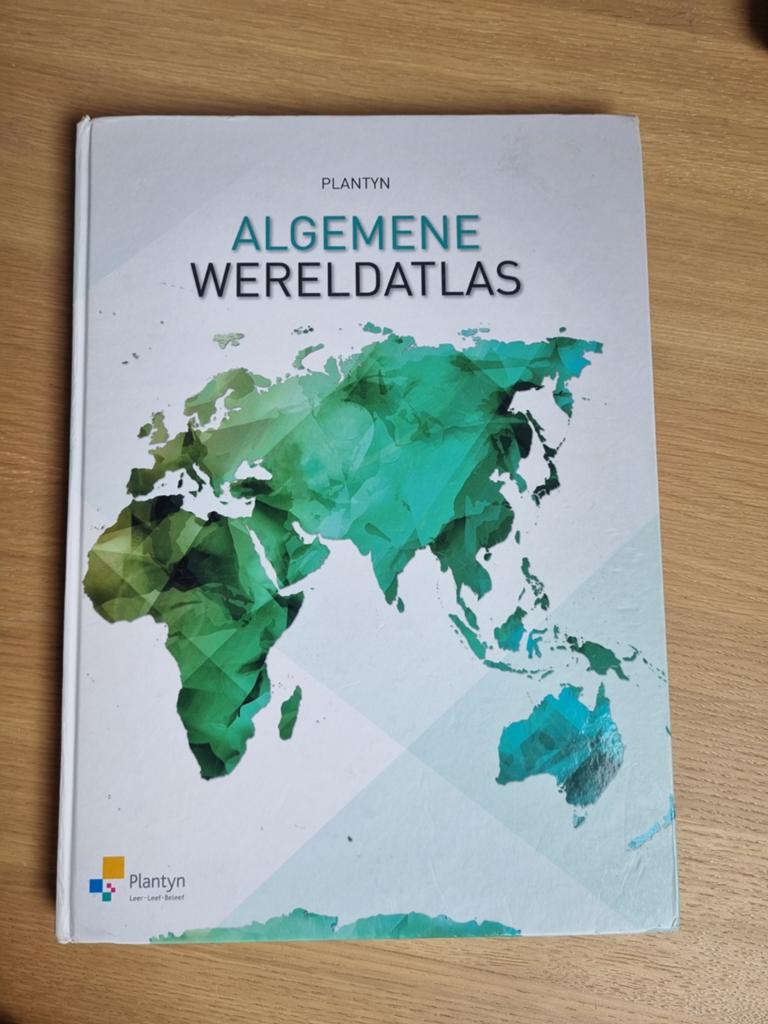 Plantyn Wereldatlas 2017, Boeken, Ophalen of Verzenden, Dirk Vanderhallen Etienne Van Hecke