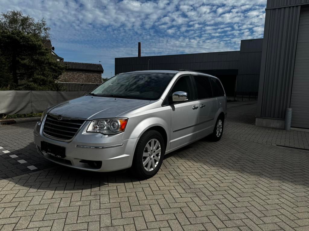 Chrysler Grand Voyager 2.8 CRD Limited –7-persoons|Automaat, Monovolume, Zwart, 4 cilinders, Grand Voyager