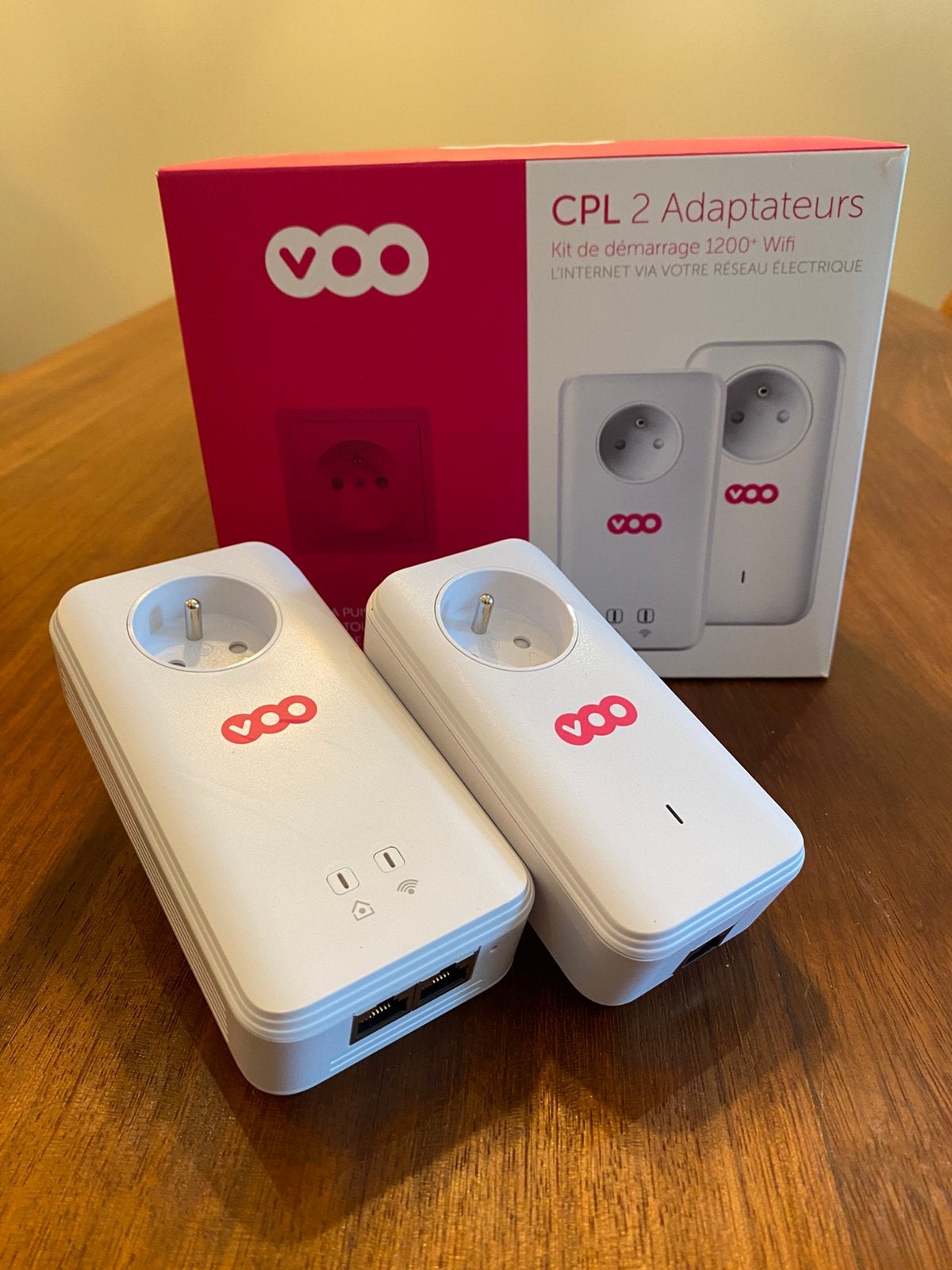 Kit CPL VOO / Devolo 1200+ WiFi – 2 adaptateurs – avec boîte, Computers en Software, WiFi-versterkers, Ophalen, Zo goed als nieuw