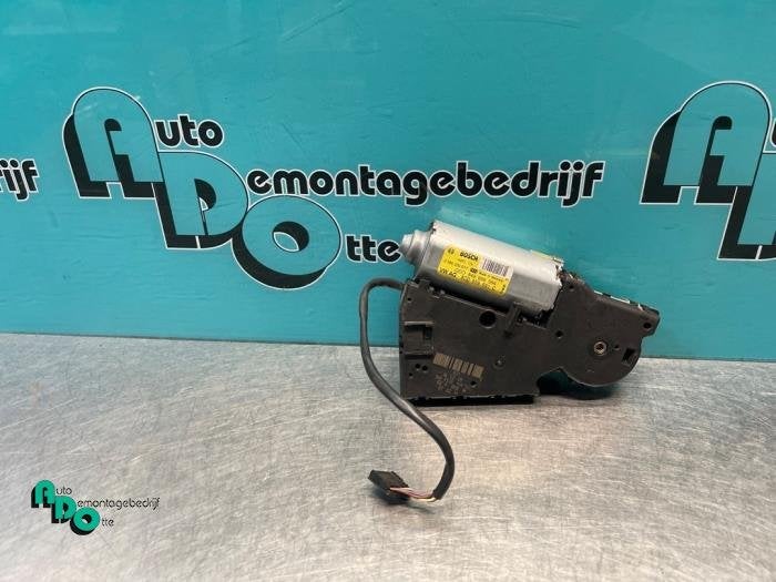 Schuifdak Motor van een Volkswagen Golf (Golf 04-), Gebruikt, -, -, Ophalen of Verzenden