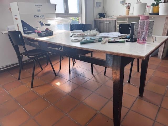 gratis kloostertafel, Ophalen