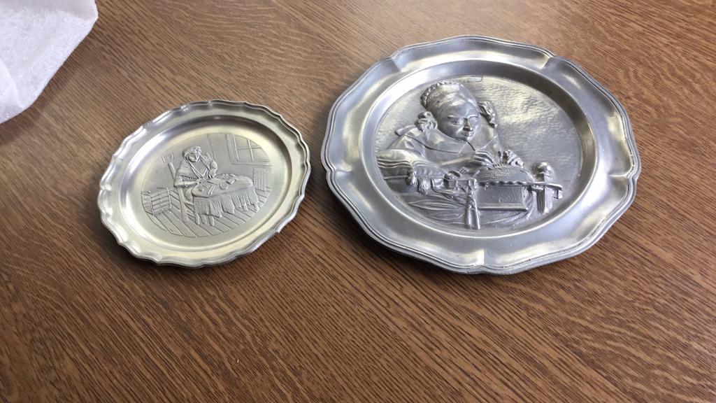 2 tinnen schalen, Antiek en Kunst, Ophalen