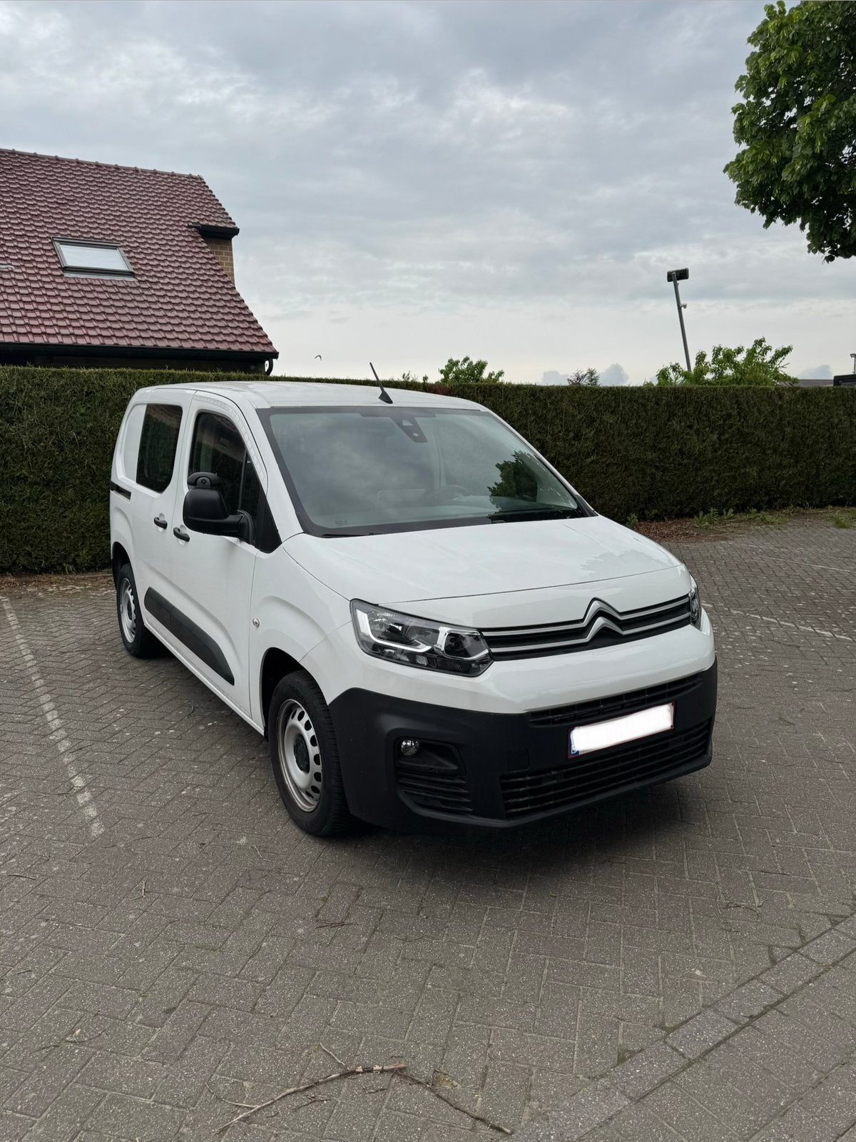 Citroen Berlingo 1.5BlueBdi, 75 kW, Stof, Parkeersensor, Wit