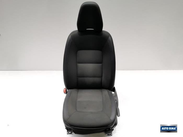 Siège gauche d'un Volvo XC70, -, 3 mois de garantie, Utilisé, -