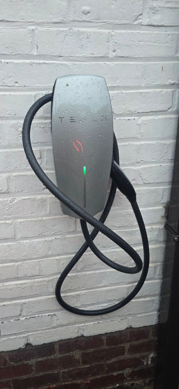 tesla wall connector, Ophalen