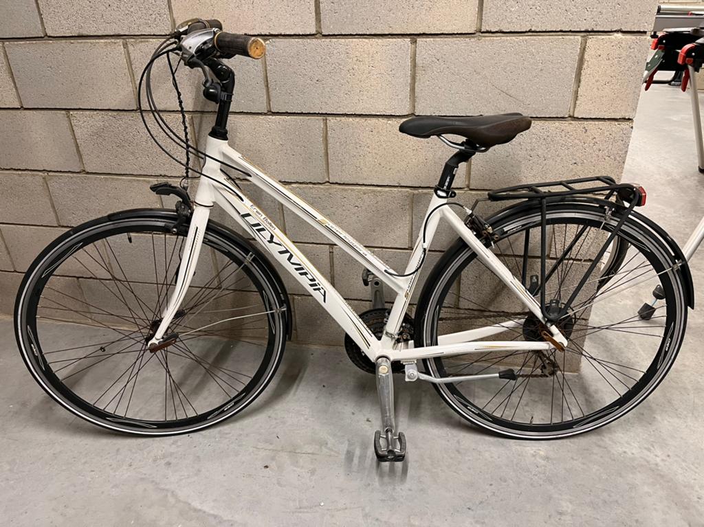 Sportieve vrouwen fiets, Fietsen en Brommers, Ophalen, Zo goed als nieuw