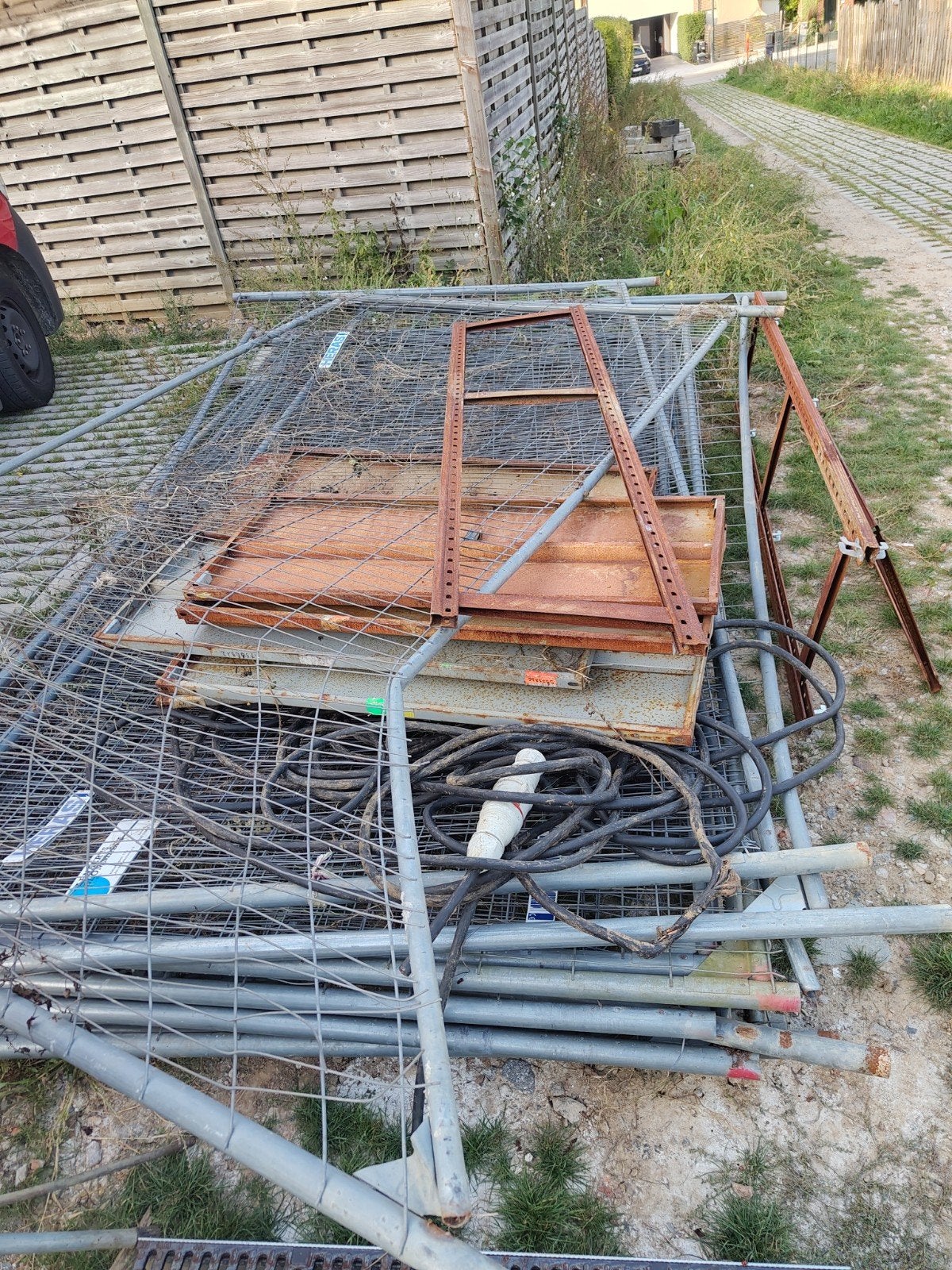 Métal/ ferail à donner, Ophalen of Verzenden, Gebruikt