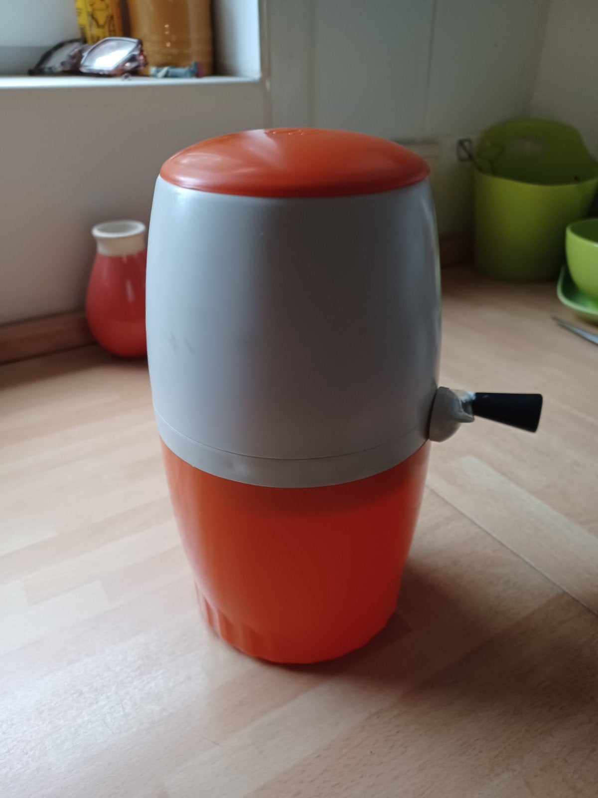 Vintage Ice Crusher, Enlèvement
