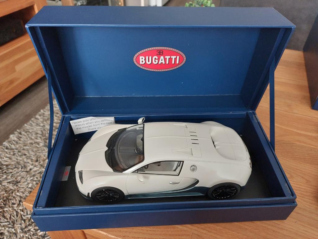 MR 1/18 Bugatti Veyron Super Sport 1/14 WERELDWIJD ZELDZAAM, Hobby en Vrije tijd, Modelauto's | 1:18, Ophalen of Verzenden, Zo goed als nieuw