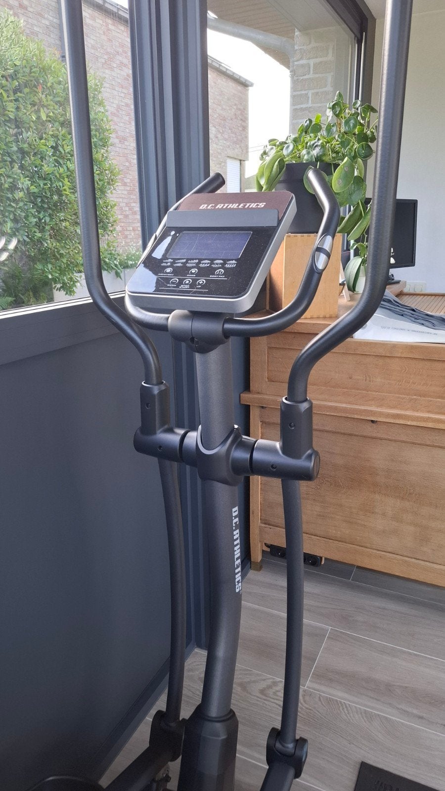 Crosstrainer, DC ATHLETICS, zwart, Ophalen, Crosstrainer