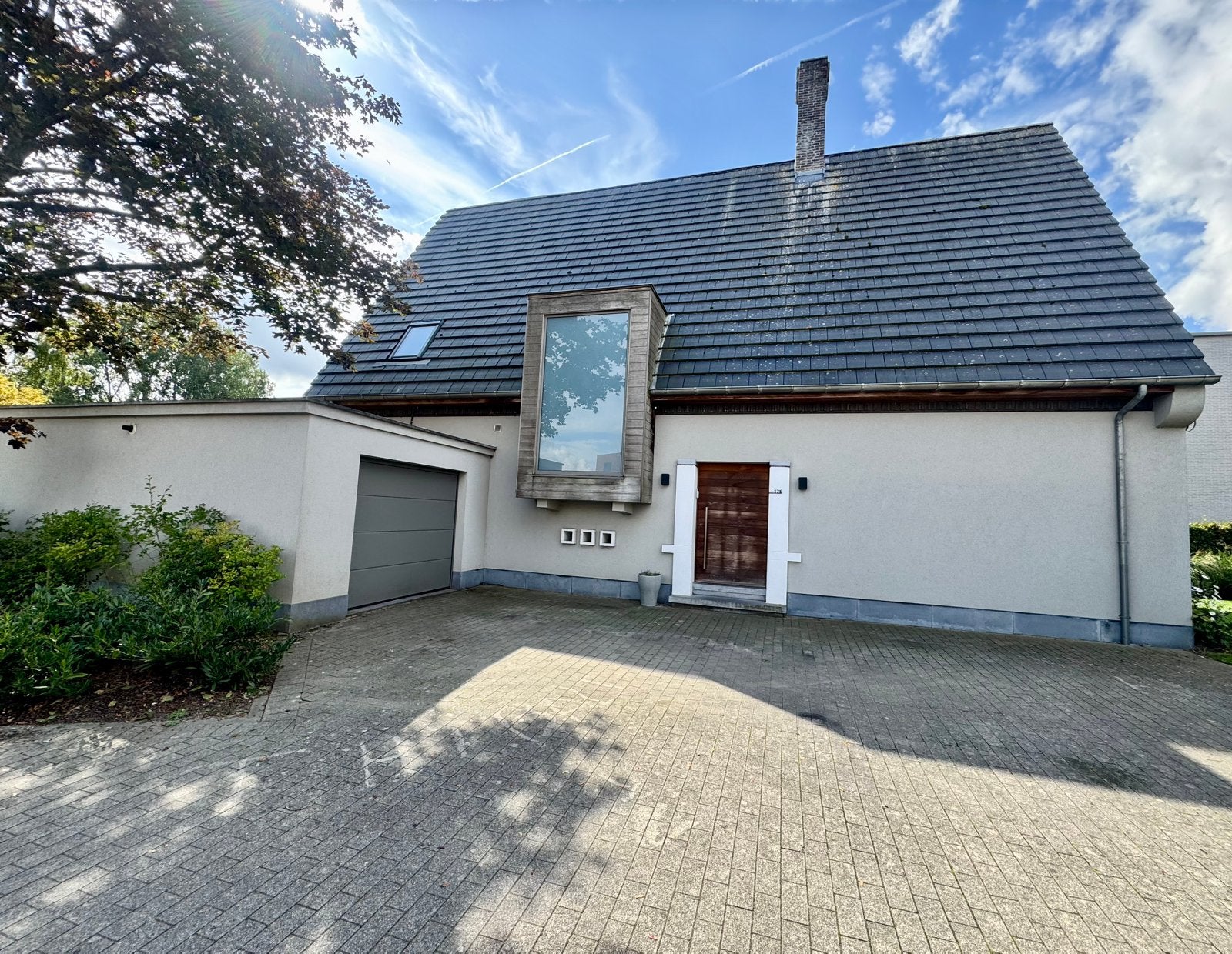 Afgewerkte villa van architect Juliaan Lampens, Immo, Direct bij eigenaar, Vrijstaande woning, 3 kamers, 159 kWh/m²/jaar