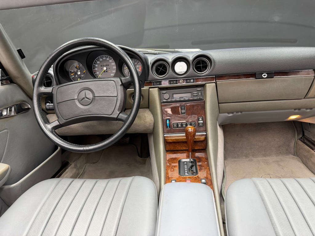 Mercedes-Benz SL-Klasse 560 R107 Cabriolet 1986 Version euro, foto 11