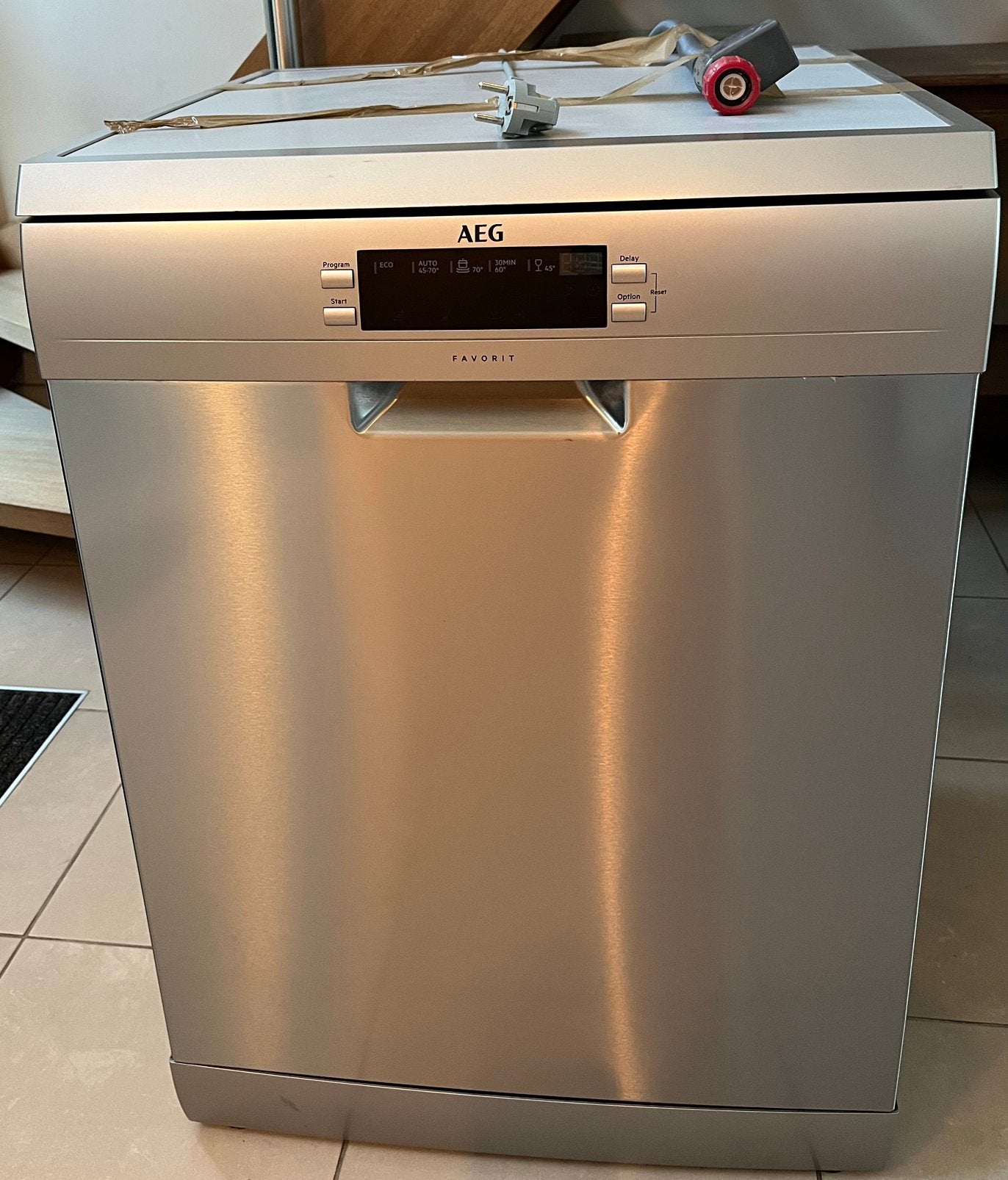Lave-vaisselle AEG, Electroménager, 85 à 90 cm, Comme neuf, Enlèvement, 10 à 14 litres