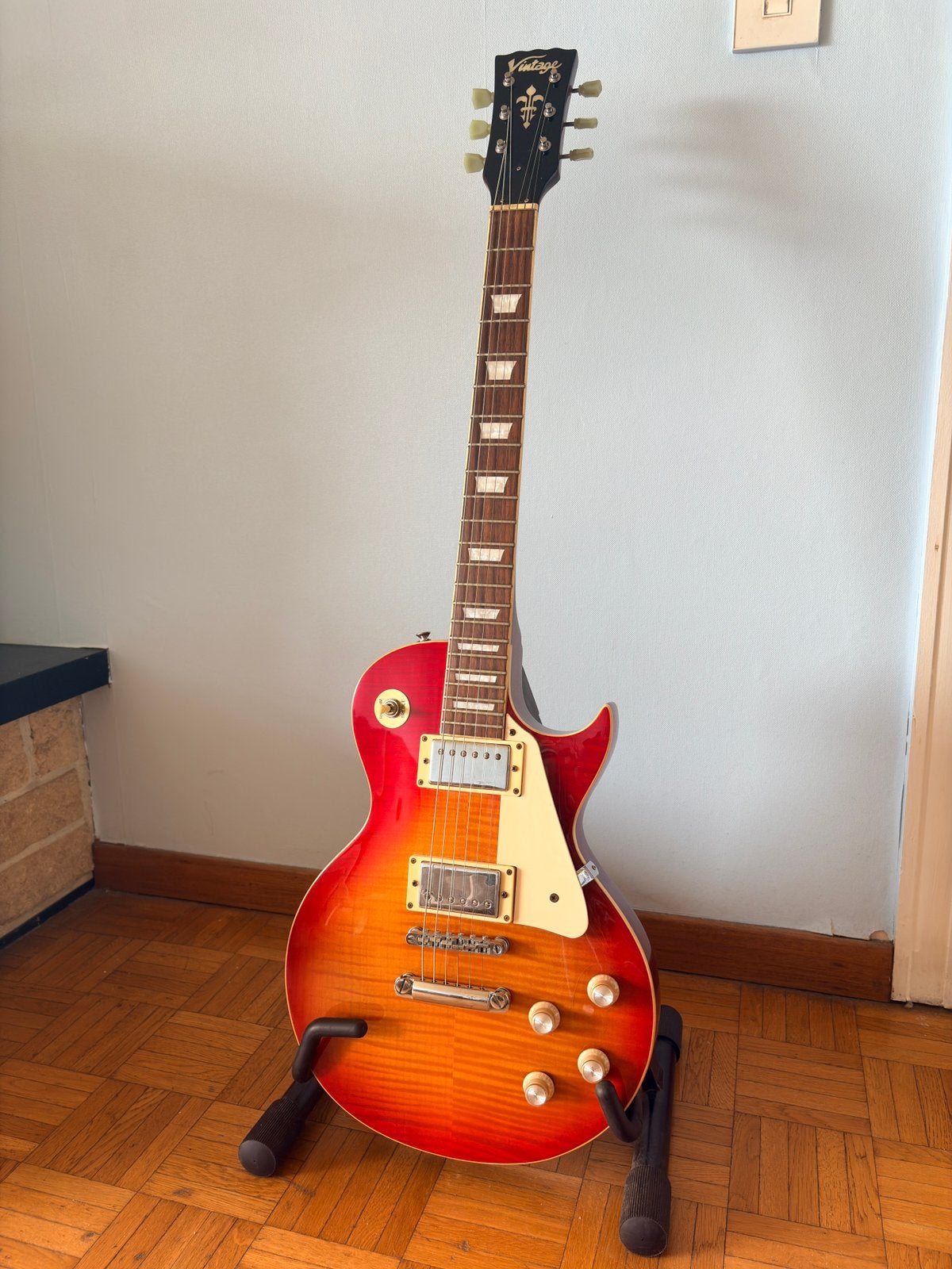 Vintage V100 Elektrische gitaar, Ophalen, Gebruikt, Solid body, Overige merken