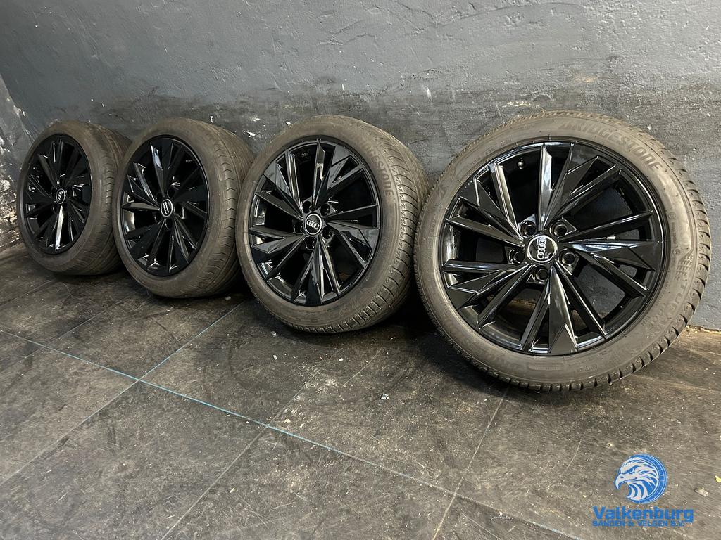 6-7mm! Originele Audi A3 8Y 17 inch zwarte velgen 5x112 zome, Auto-onderdelen, Banden en Velgen, Gebruikt, -, -, Banden en Velgen