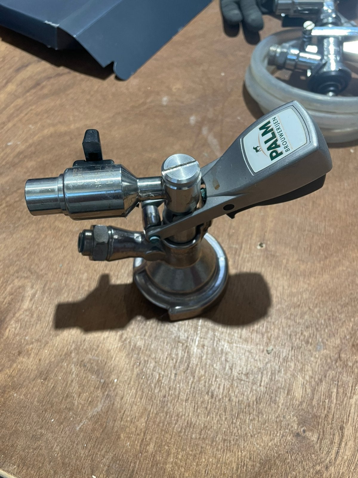 Micro Matic fustkoppeling type M (Palm) / tapkop biervat, Ophalen of Verzenden, Zo goed als nieuw