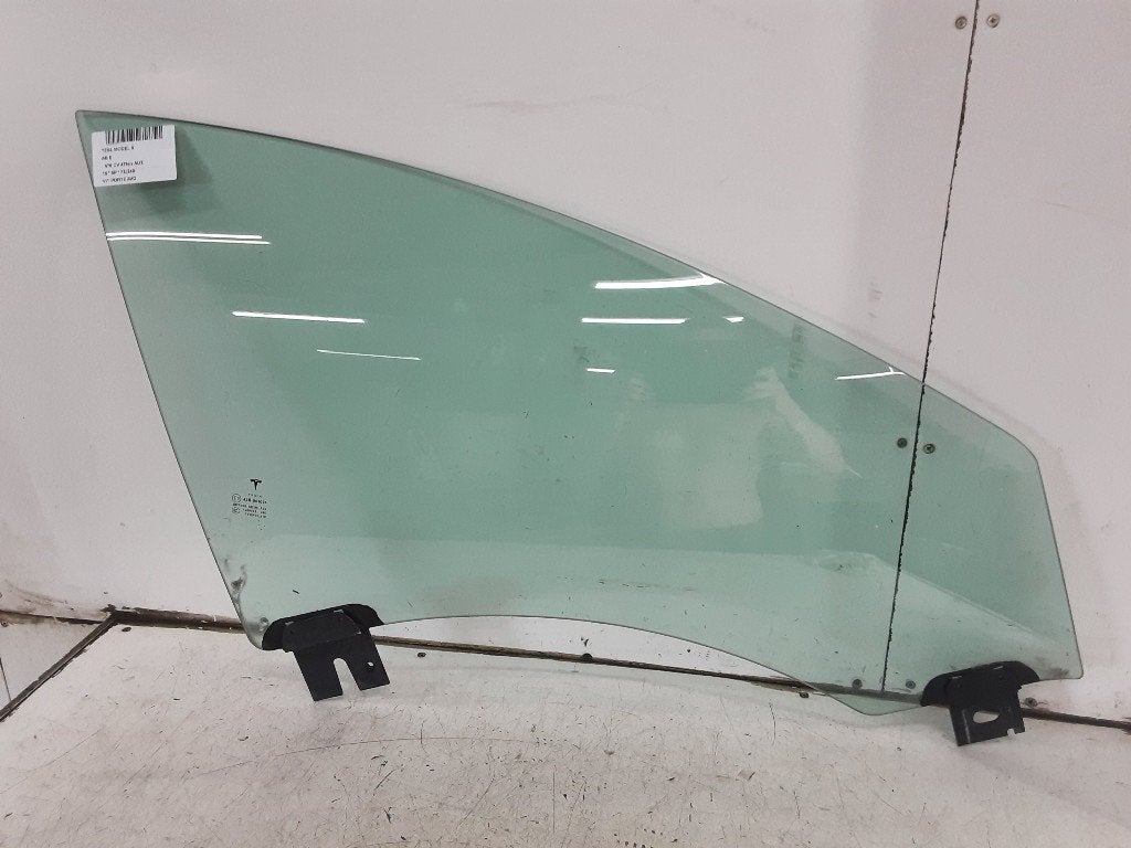 PORTIERRUIT RECHTS VOOR Tesla Model S (01-2012/04-2026), Germany_Sales@tesla.com, Gebruikt, Overige automerken, Ludwig-Prandtl-Straße 27 - 29
12526  Berlin, DE