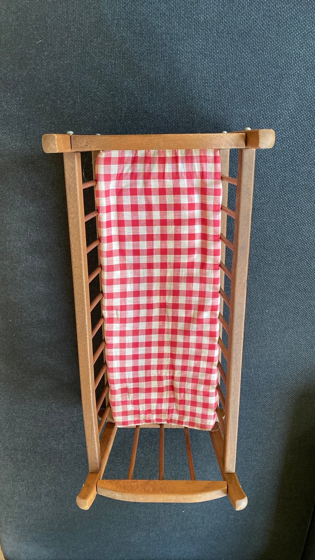 Houten schommelbedje voor poppen, Ophalen of Verzenden, Zo goed als nieuw
