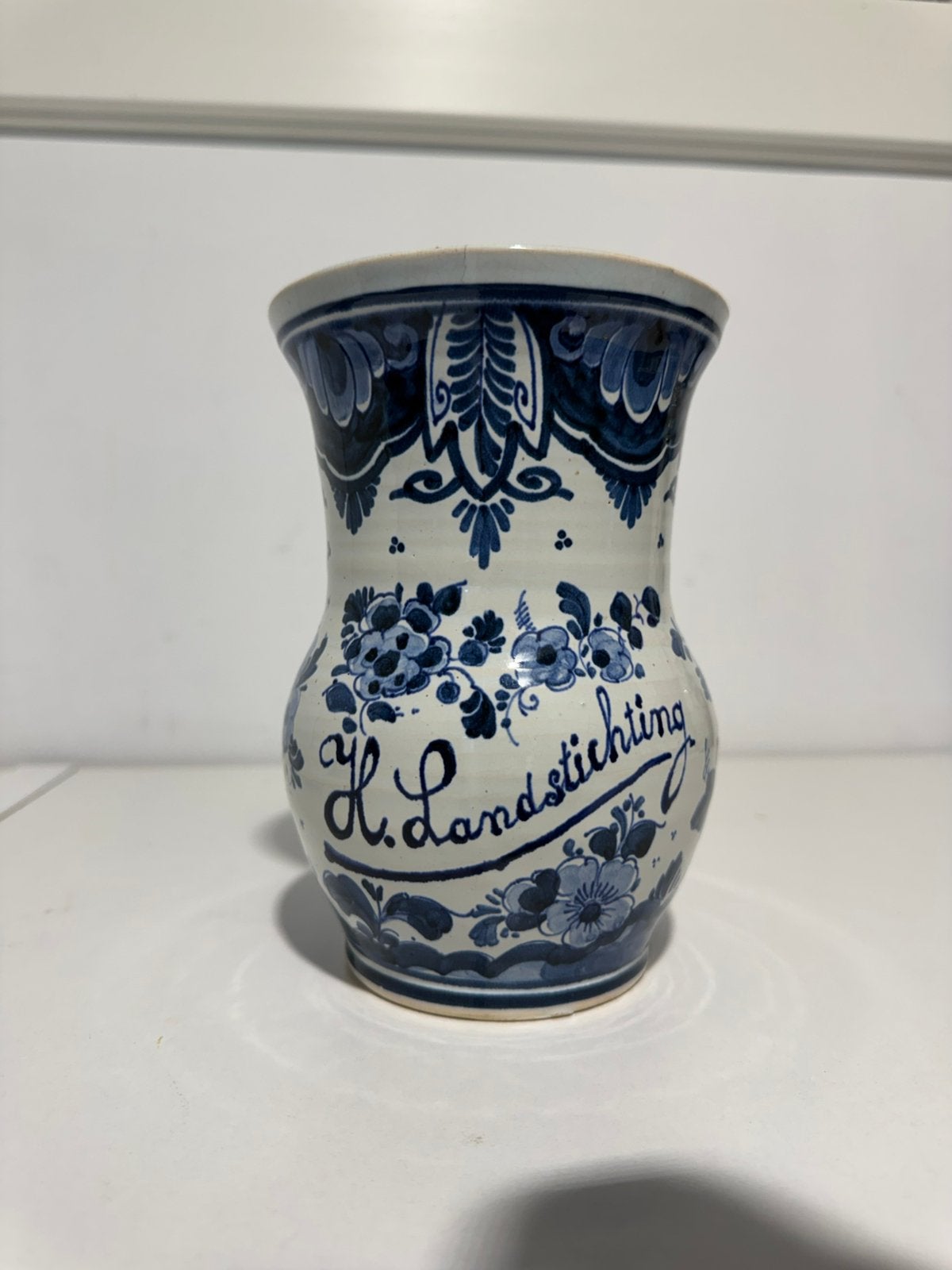 Delft.  De Porceleyne Fles, Antiek en Kunst, Ophalen