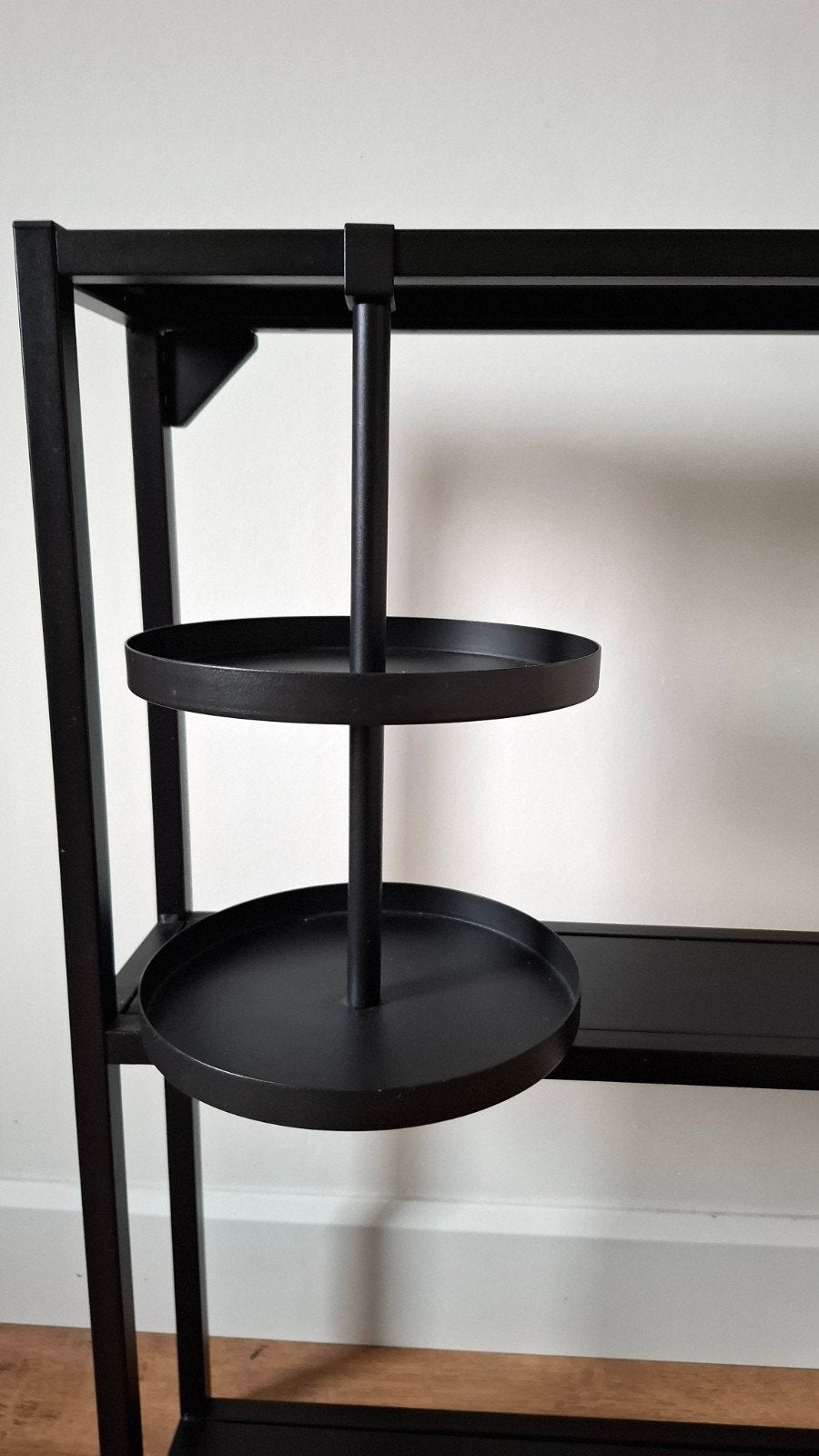 Ikea Enhet rek met draaiplateau, zwart metaal, Ophalen, Zo goed als nieuw