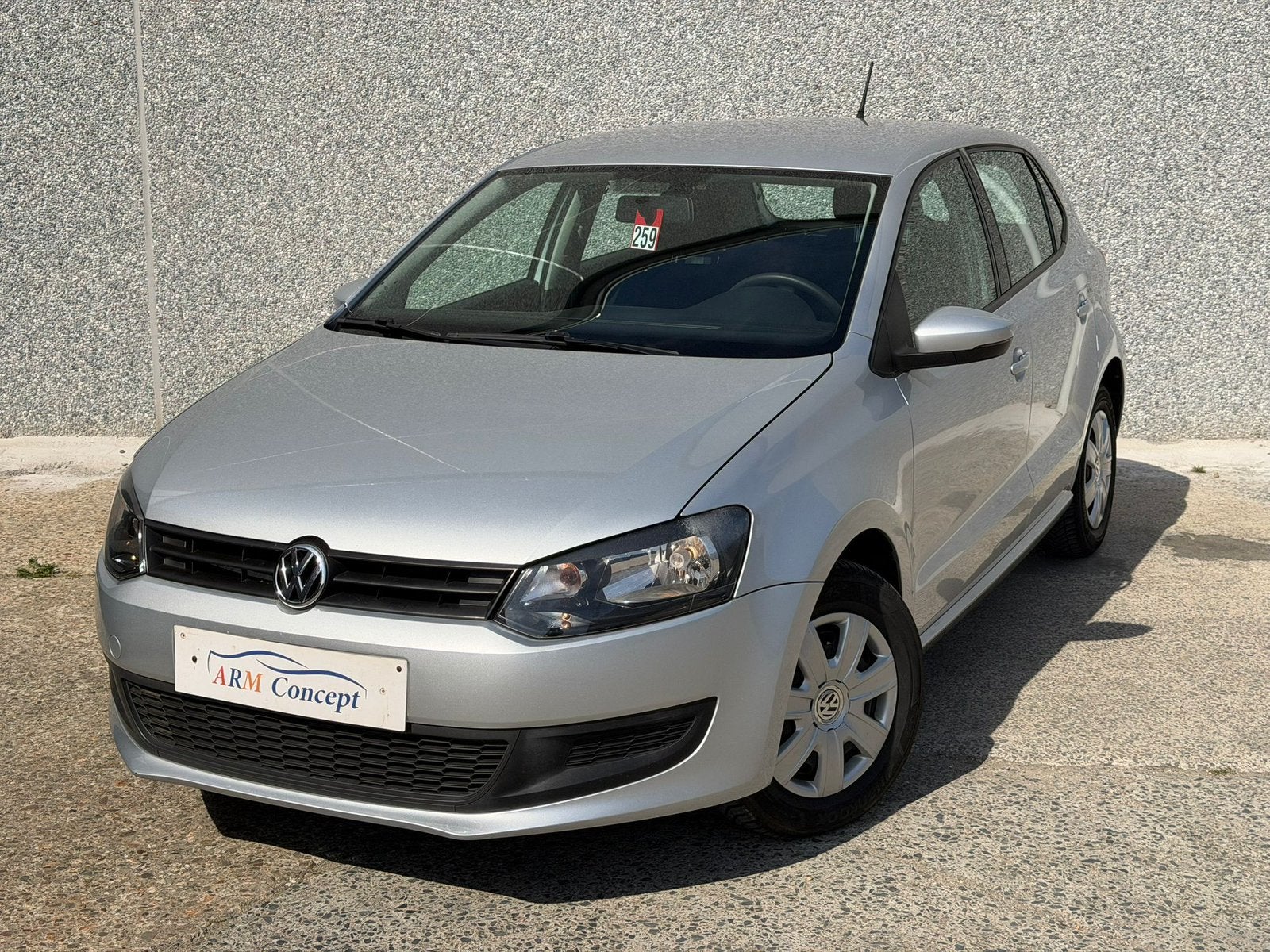 Volkswagen Polo 6r 1.2 Essence EURO 5 Garantie 12 mois CarPl, Euro 5, Stof, Bedrijf, https://public.car-pass.be/vhr/6e9974e5-07f5-4dbb-837a-422653052c26
