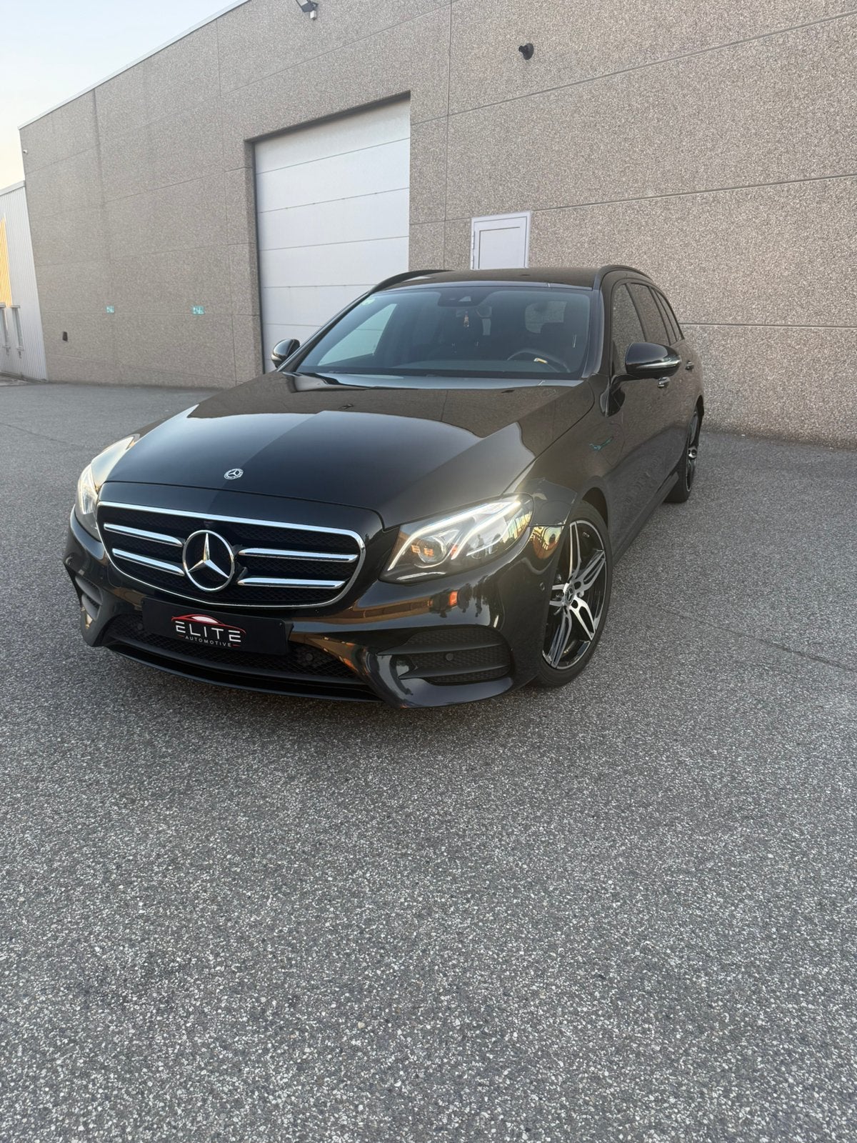 Mercedes-Benz E220d AMG Line | 2018| 12 Maanden Garantie, Autos, Cuir et Alcantara, Achat, Euro 6, Entreprise