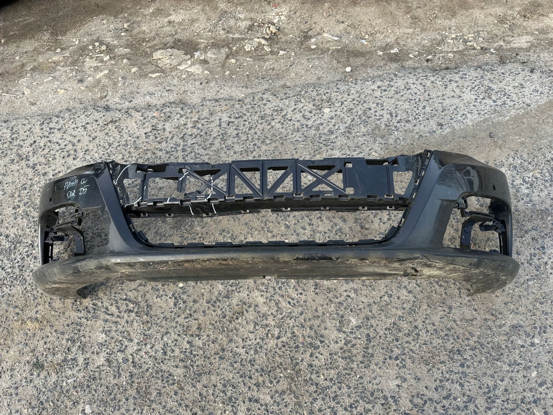 VOLKSWAGEN Passat CC Voorbumper Voor, Gebruikt, Volkswagen, Volkswagen AG, Vw@volkswagen.de
