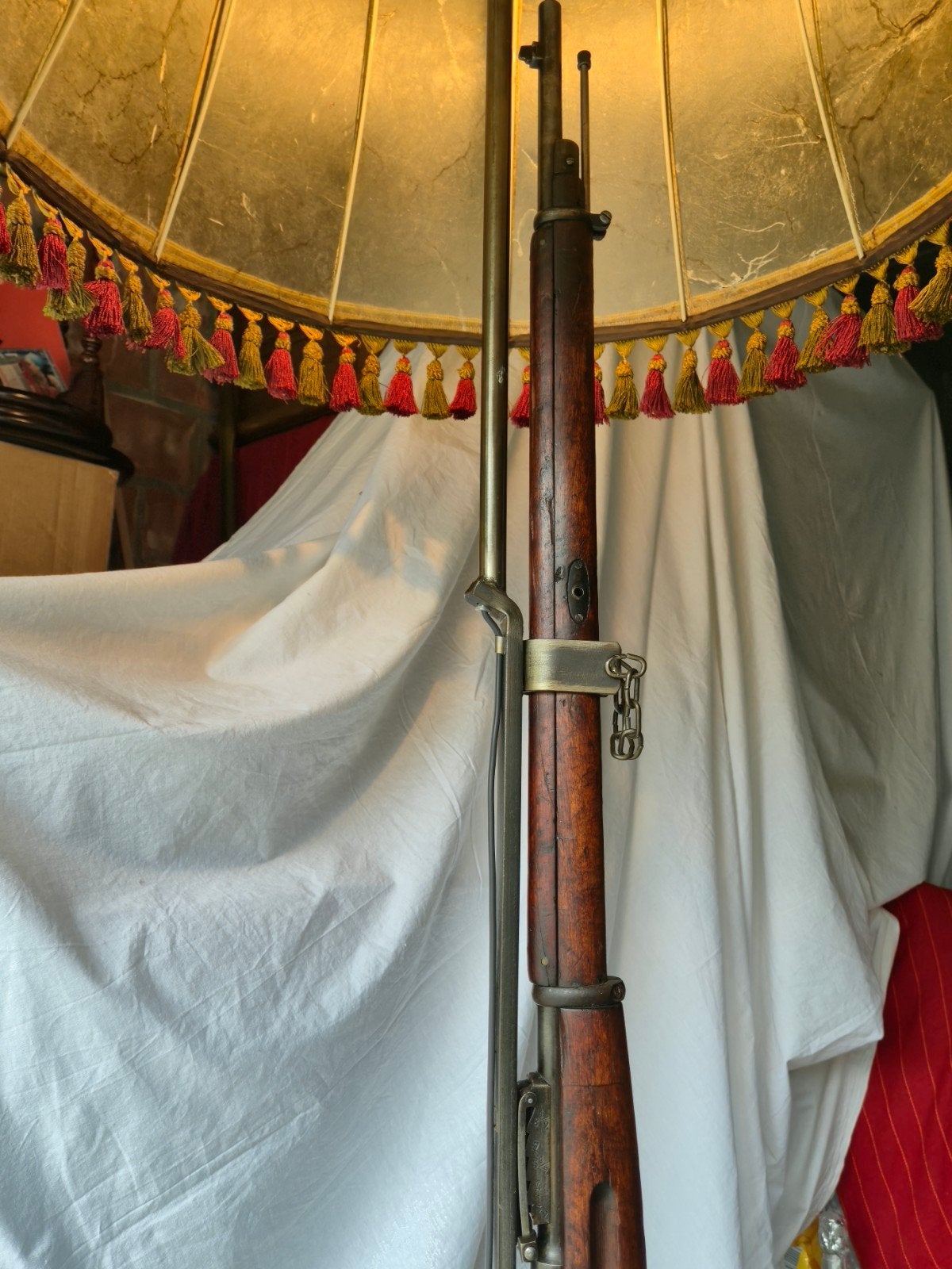 Arme de décoration demilitariser, Enlèvement