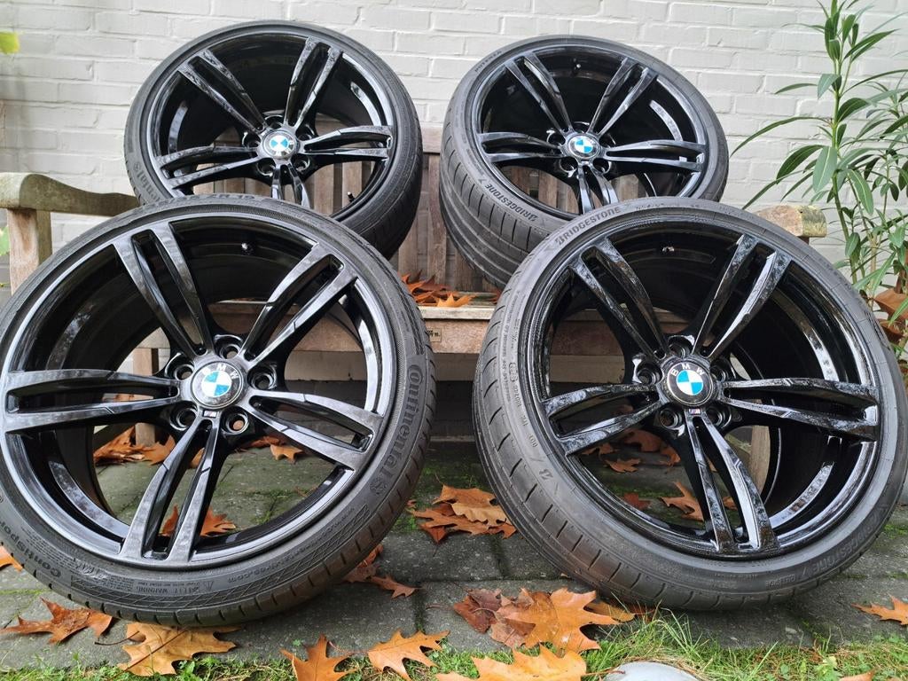 Originele BMW 437M 19 inch velgen Continental banden