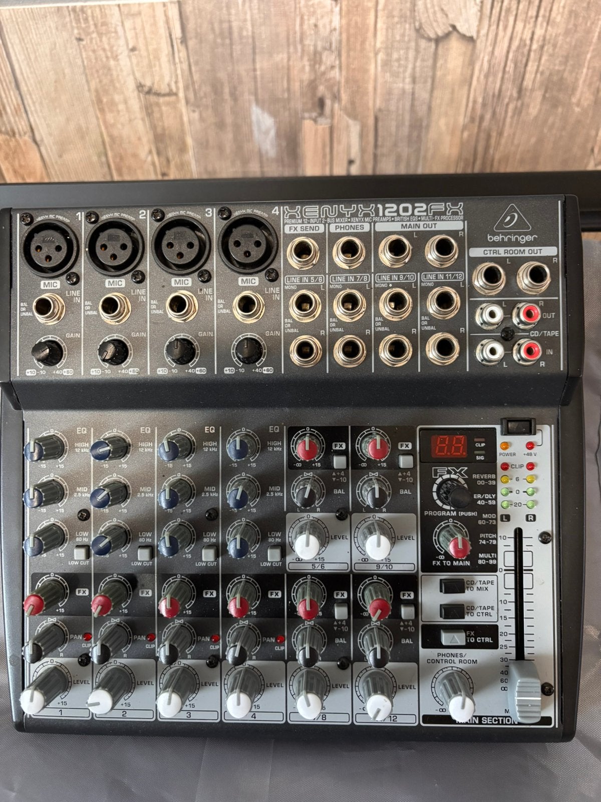 Console de mixage Behringer Xenyx 1202FX, Musique & Instruments, Enlèvement, Utilisé, 10 à 20 canaux, Entrée micro