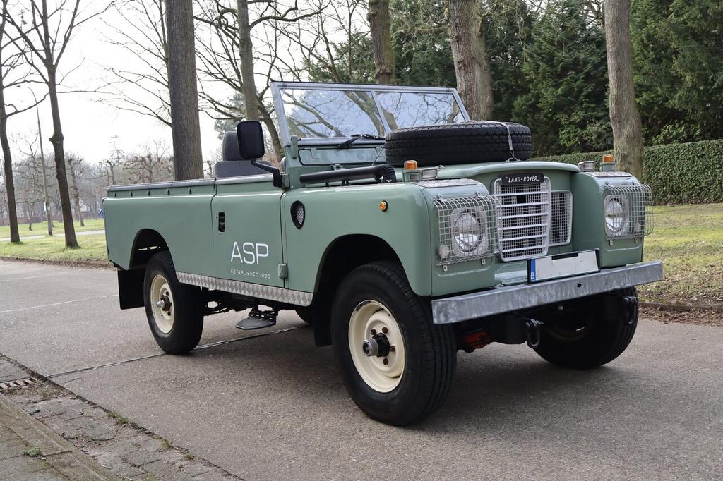 Land Rover Serie III 109 Hardtop | 1981, Auto's, 0 kg, 0 cilinders, Trekhaak, Zwart
