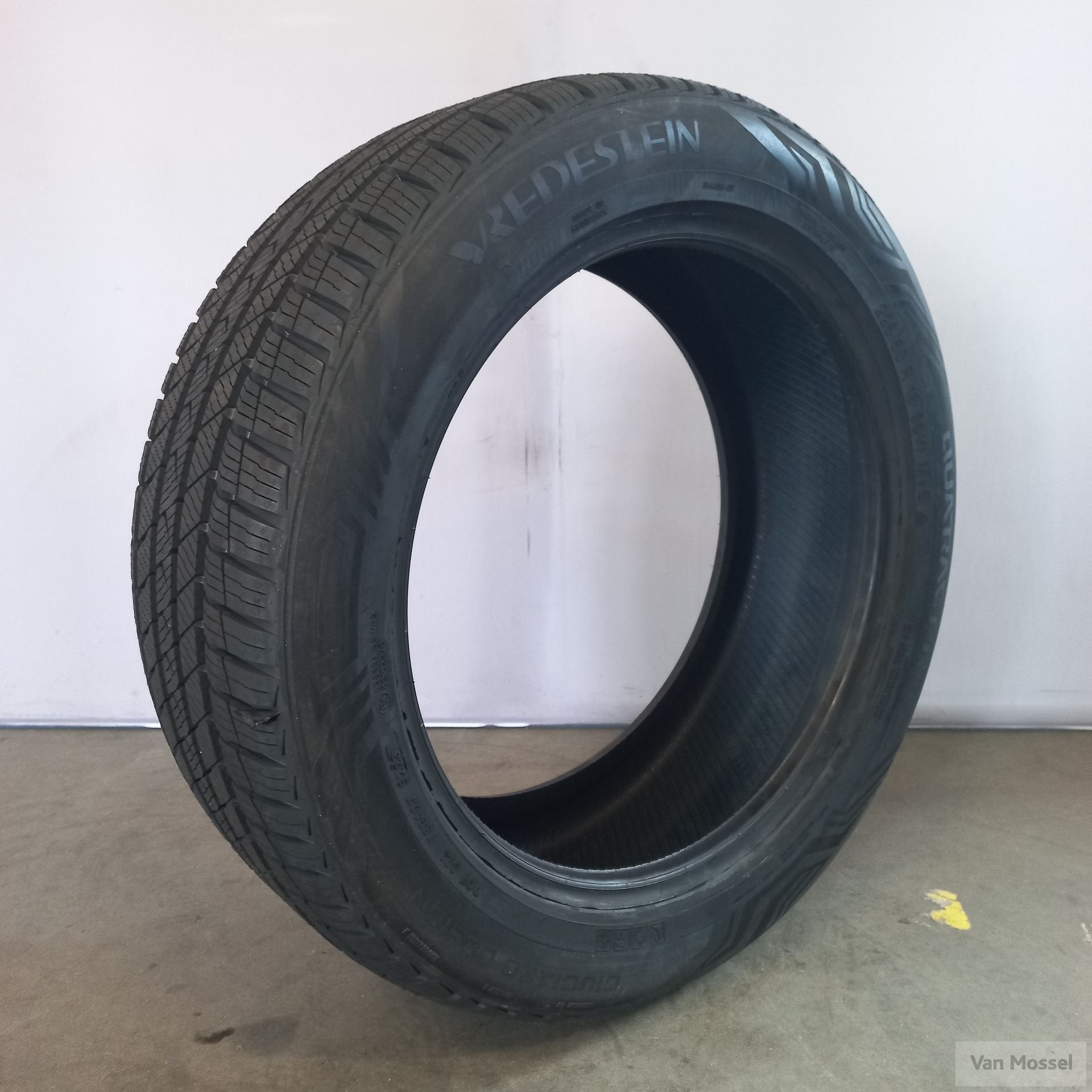 Vredestein Quatrac PRO 225/50/R18 99V, 18 inch, Gebruikt, -, -