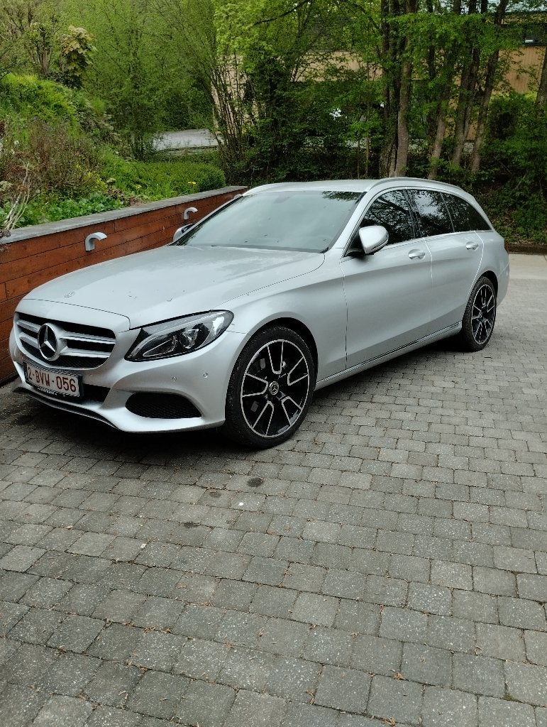 2 Mercedes Classe C200D break 2013 - 2018, Autos, Cuir et Alcantara, Achat, Autres couleurs, Noir