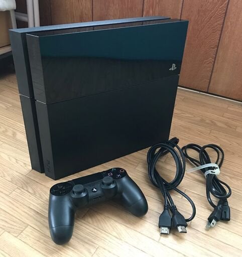 Ps4 + controller en kabels., Games en Spelcomputers, Ophalen of Verzenden, Zo goed als nieuw