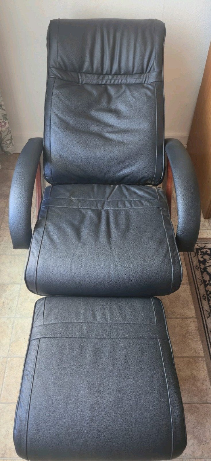 Chaise pivotante avec repose-pieds, Maison & Meubles, Fauteuils, Cuir, Enlèvement