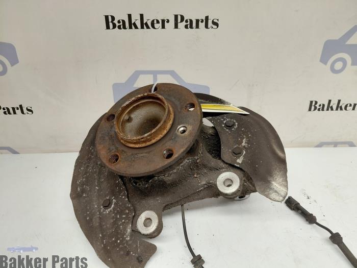 Fusee rechts-voor van een BMW 4-Serie, Gebruikt, -, -, 3 maanden garantie