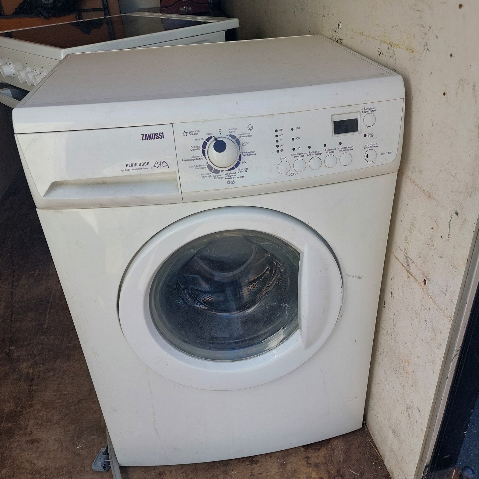 Wasmachine zanussi 7kg, Ophalen