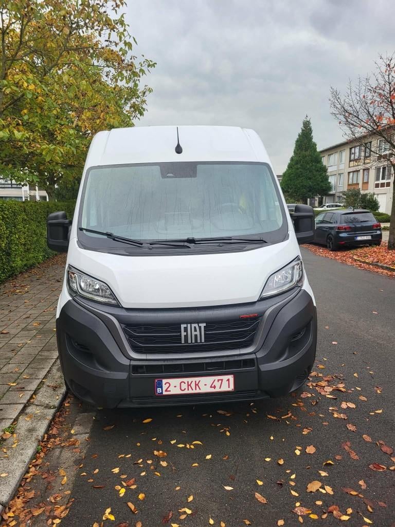 2022 Fiat Ducato L4 met NIEUWE motor, 180 pk, 2200 liter., Auto's, Voorwielaandrijving, 4 deurs, Stof, Euro 6